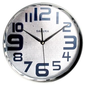 Orologio parete sakura tondo cm 30 cromato. Orologio con meccanismo al quarzo, batteria aa non inclusa.